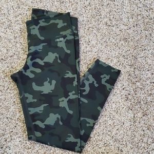 AR33 camo yoga workout leggings